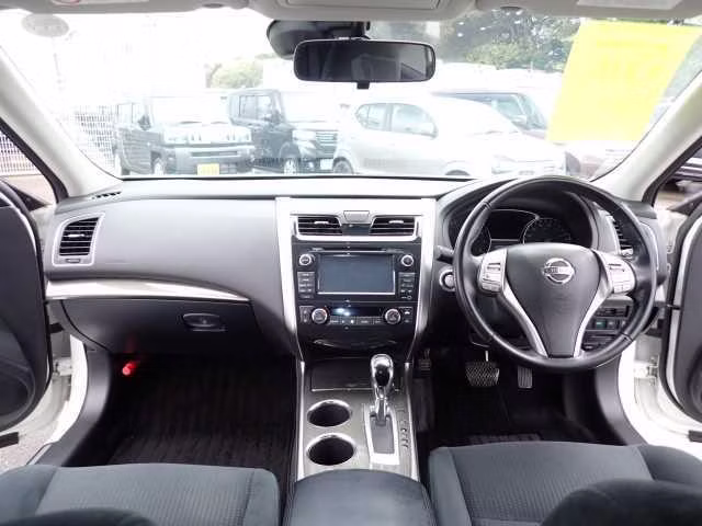 NISSAN TEANA