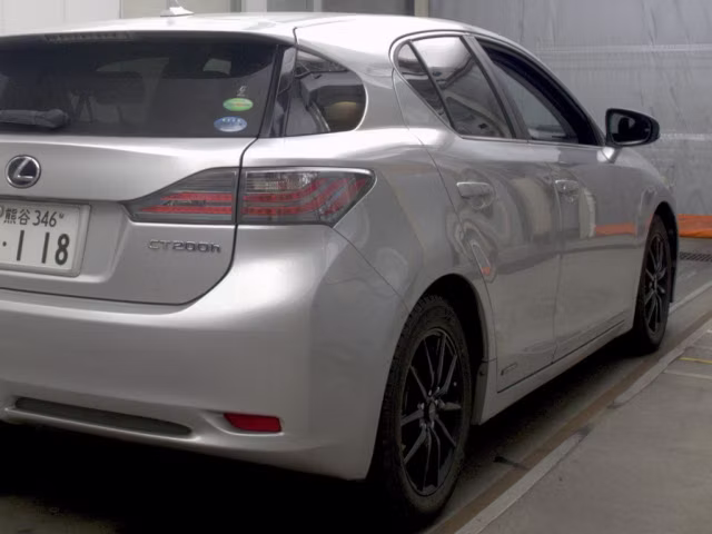 LEXUS CT200H