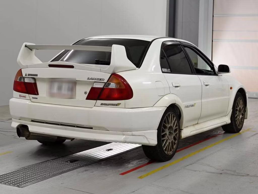 MITSUBISHI LANCER EVOLUTION