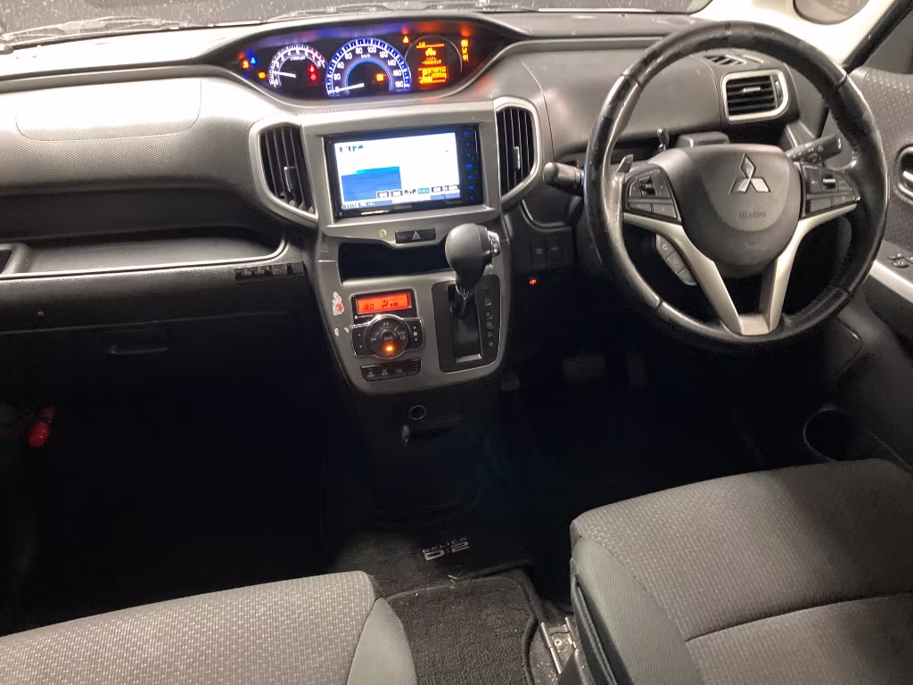 MITSUBISHI DELICA D:2
