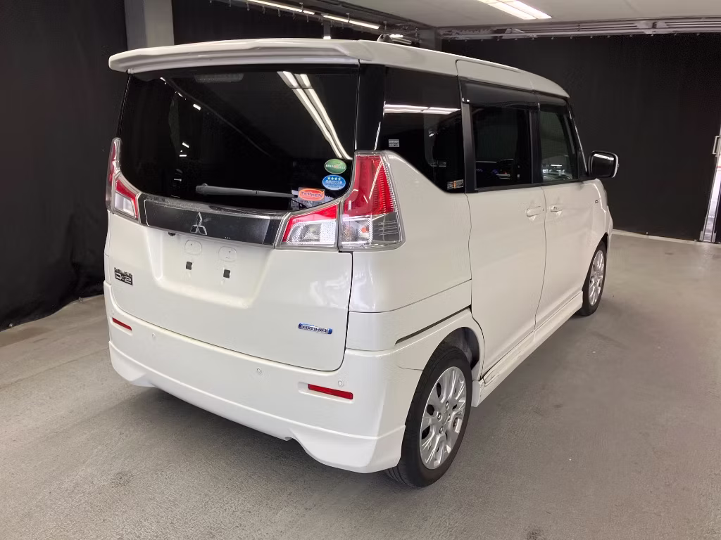 MITSUBISHI DELICA D:2