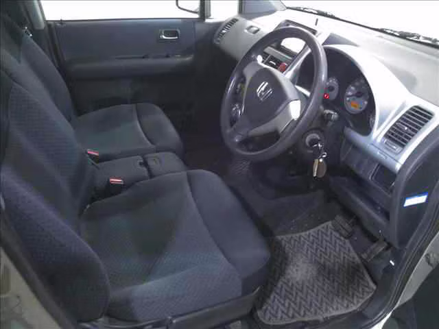 HONDA MOBILIO SPIKE