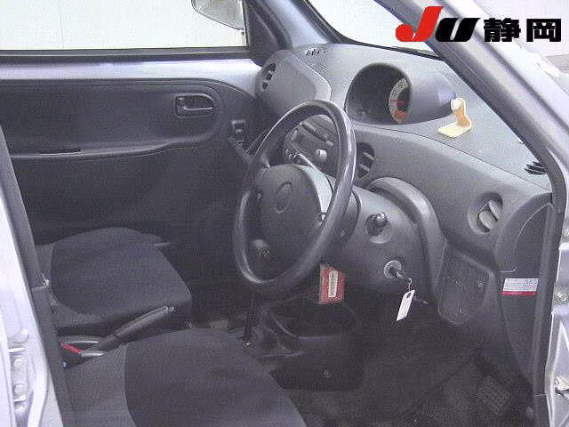 DAIHATSU ESSE