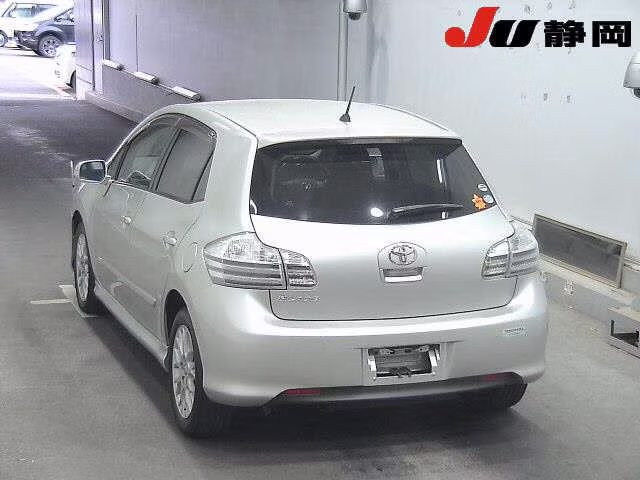 TOYOTA BLADE