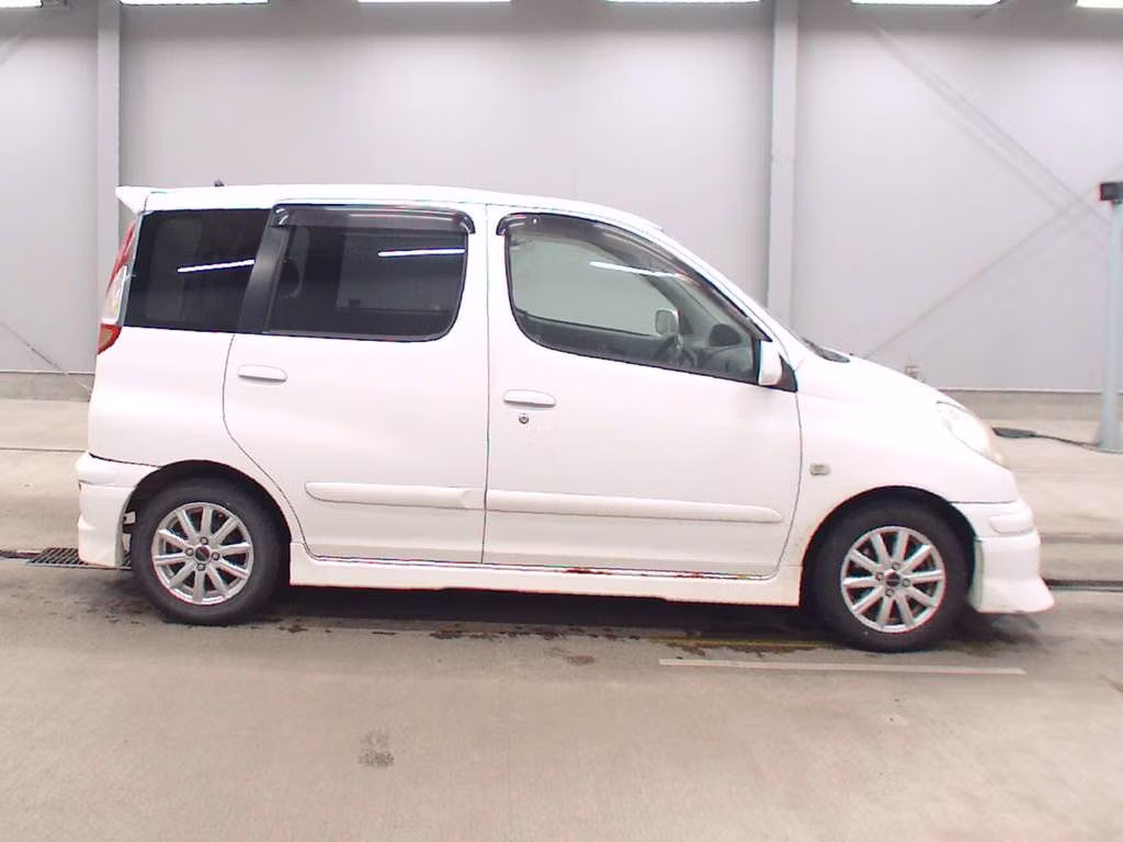 TOYOTA FUNCARGO