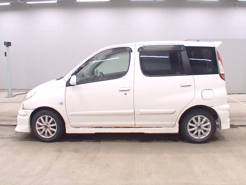 TOYOTA FUNCARGO