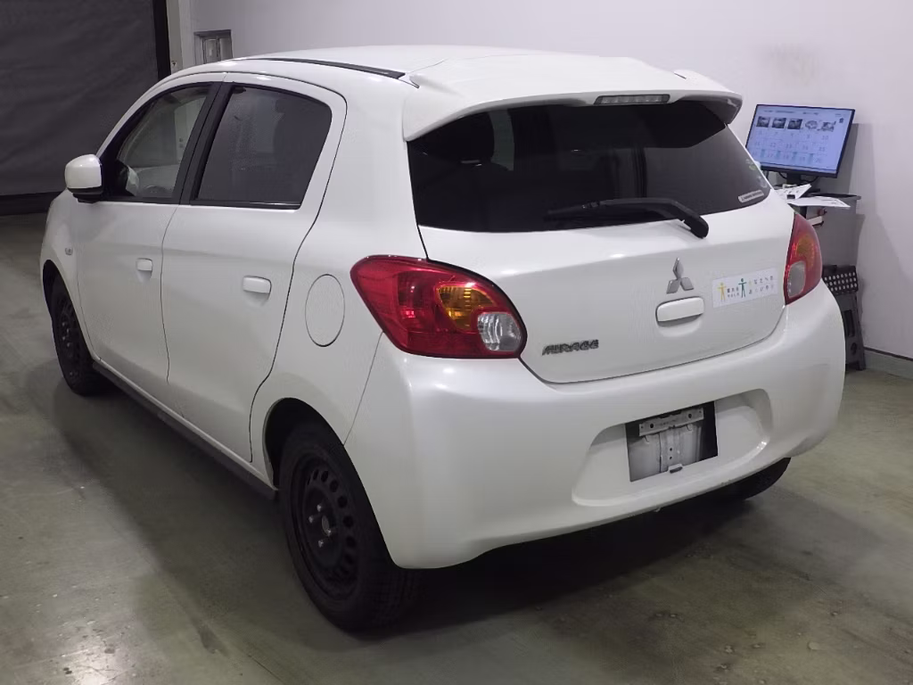 MITSUBISHI MIRAGE