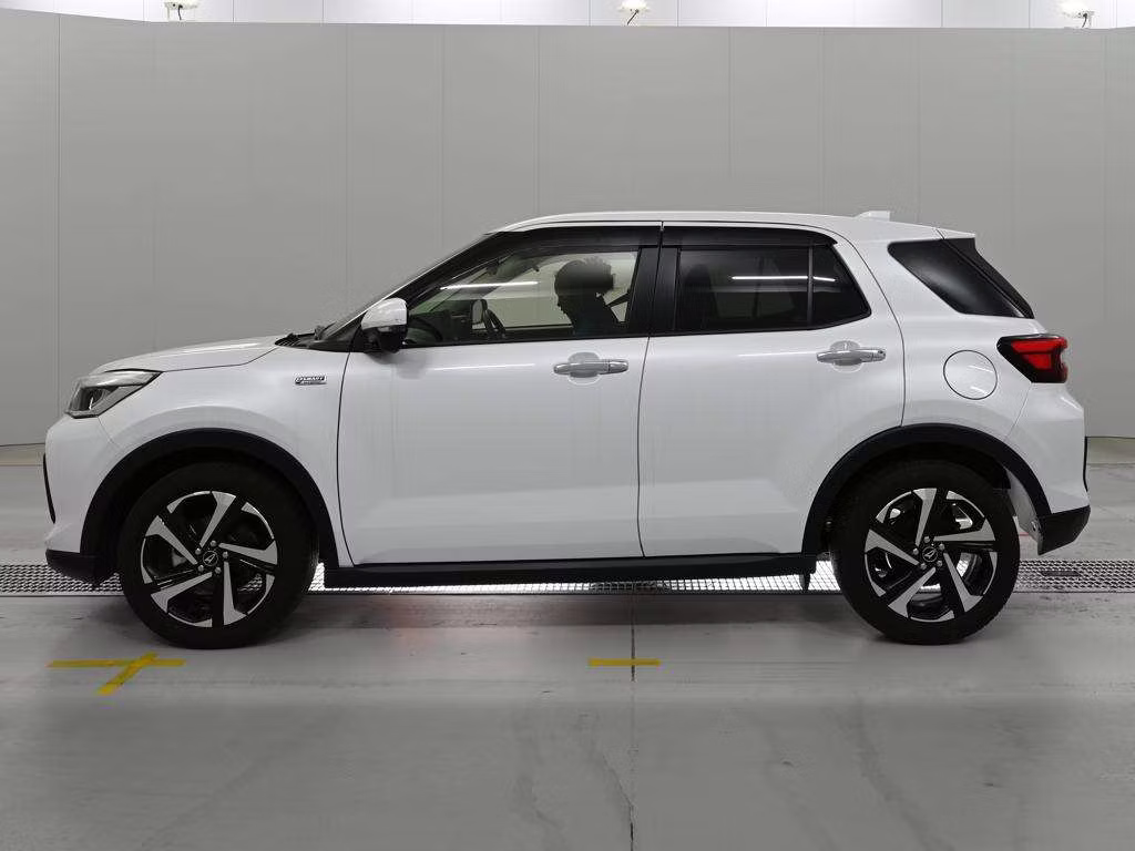 DAIHATSU ROCKY