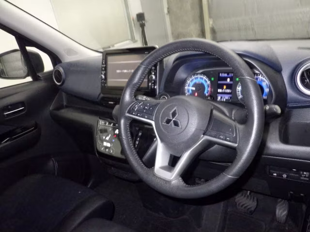 MITSUBISHI EK X