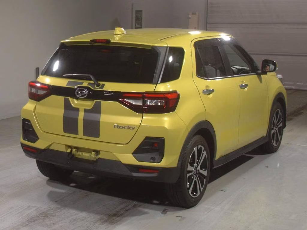 DAIHATSU ROCKY
