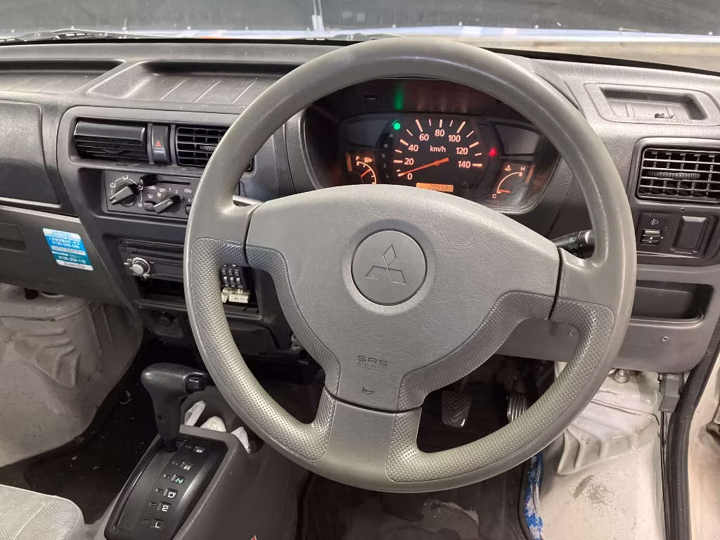 MITSUBISHI MINICAB