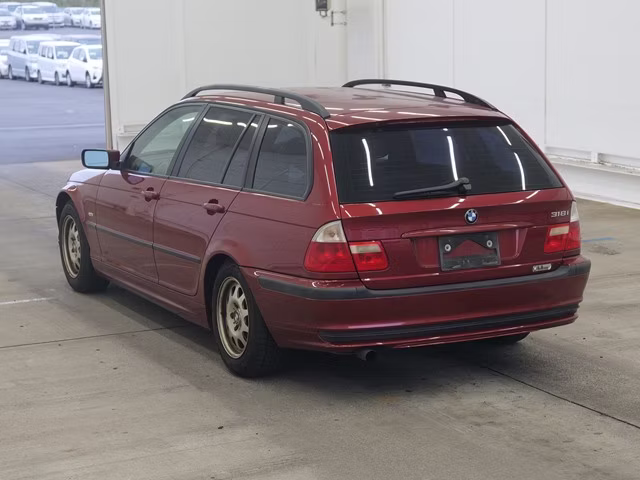 BMW 3-SERIES