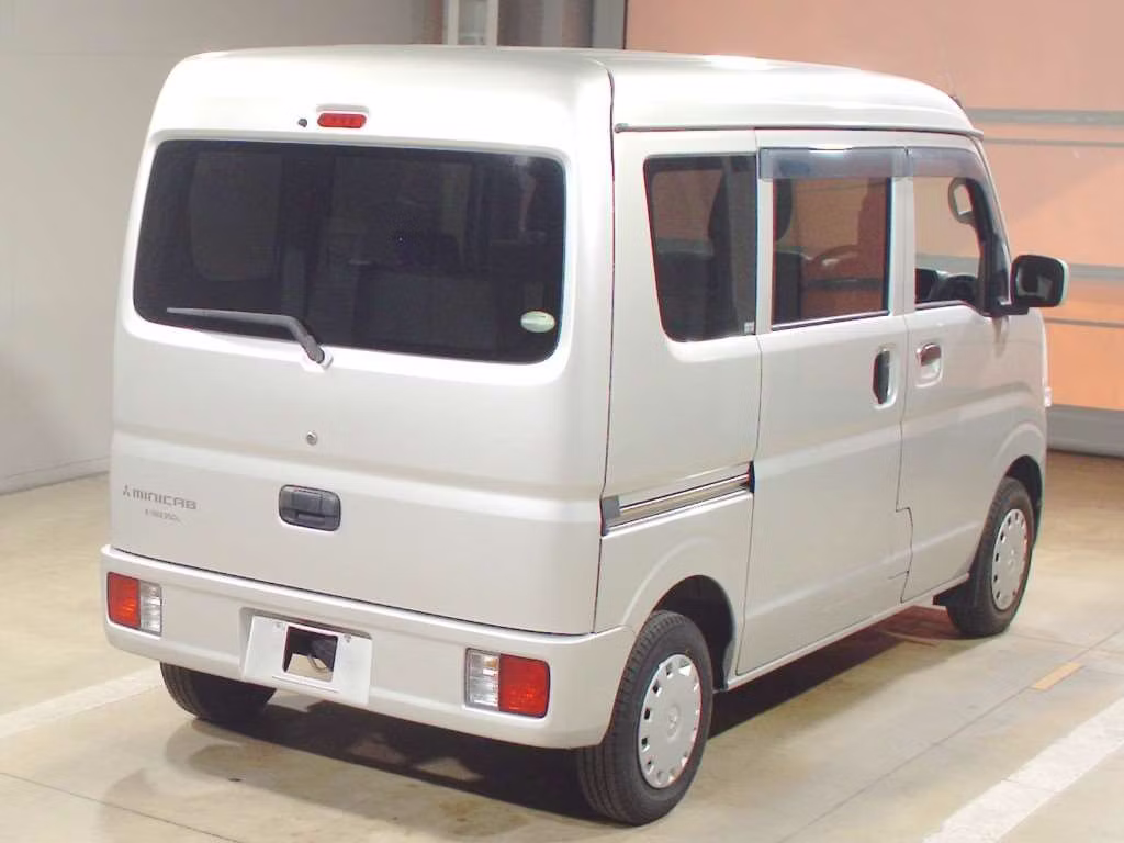 MITSUBISHI MINICAB