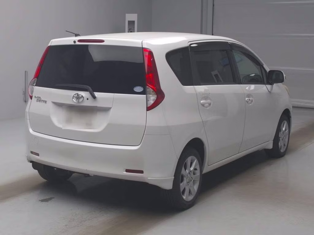 TOYOTA PASSO SETTE