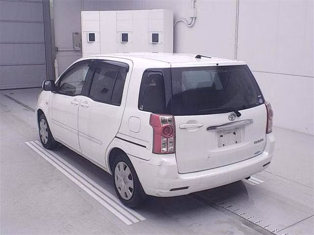 TOYOTA RAUM