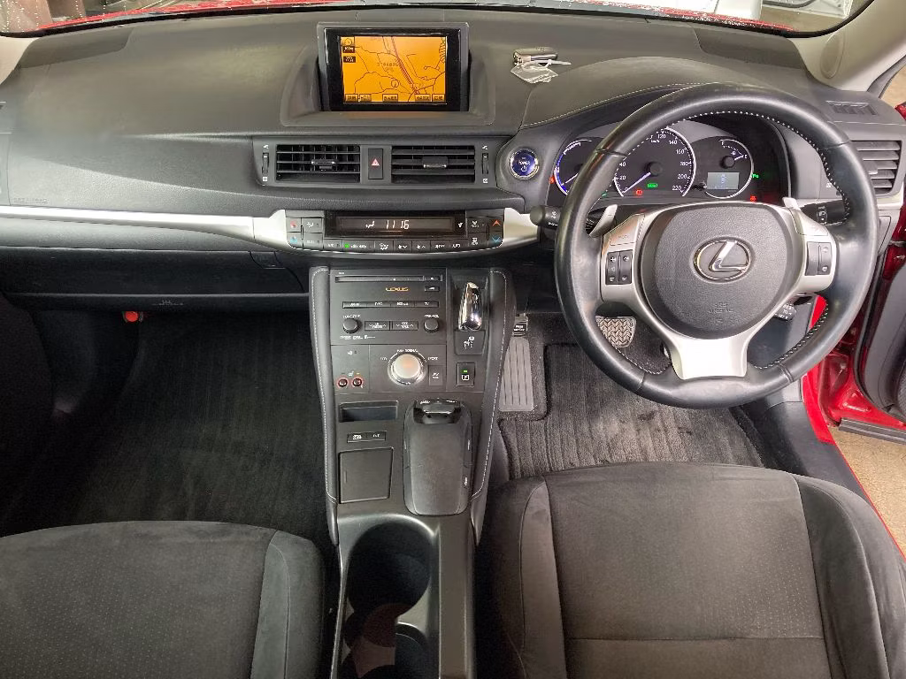 LEXUS CT200H