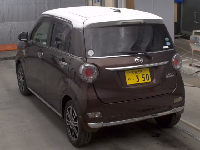 DAIHATSU CAST