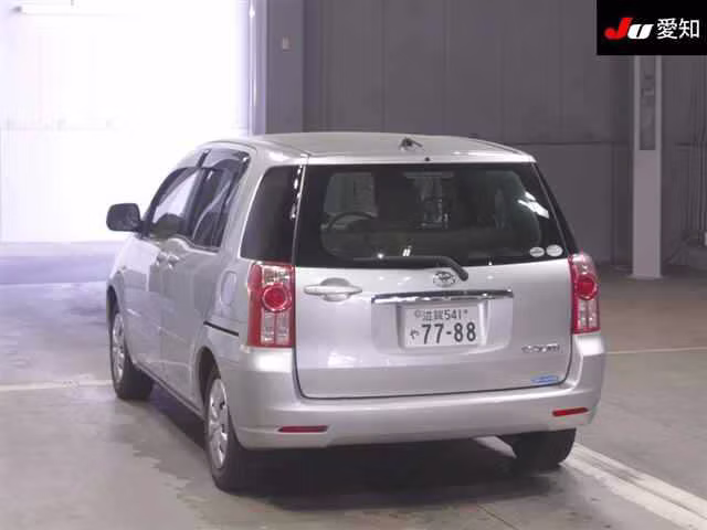 TOYOTA RAUM