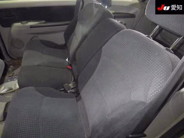 MITSUBISHI GRANDIS