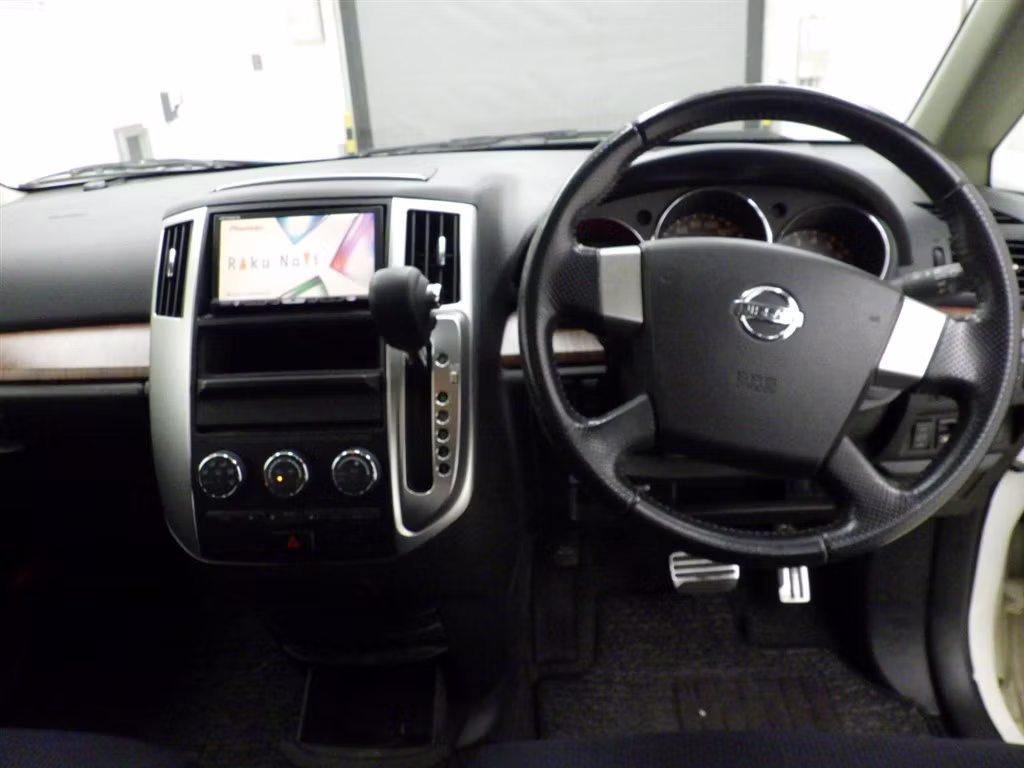NISSAN PRESAGE