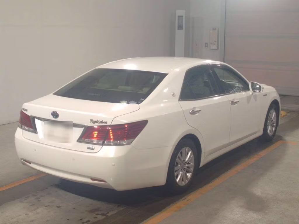 TOYOTA CROWN