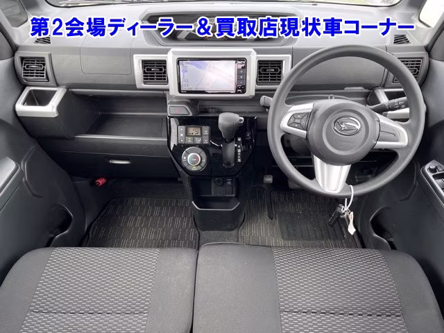 DAIHATSU WAKE