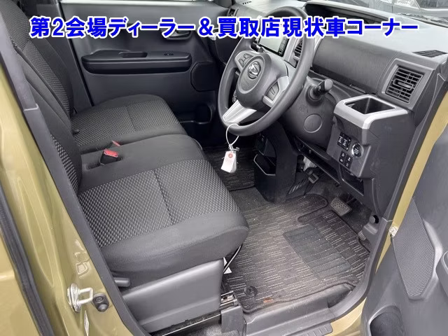 DAIHATSU WAKE