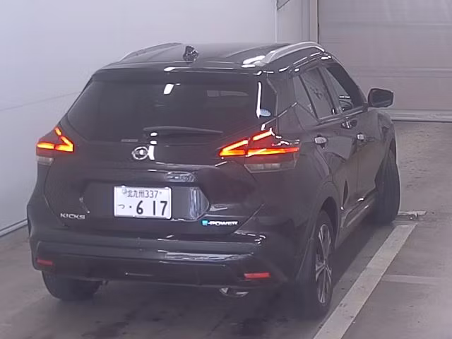 NISSAN KICKS