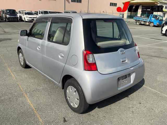 DAIHATSU ESSE