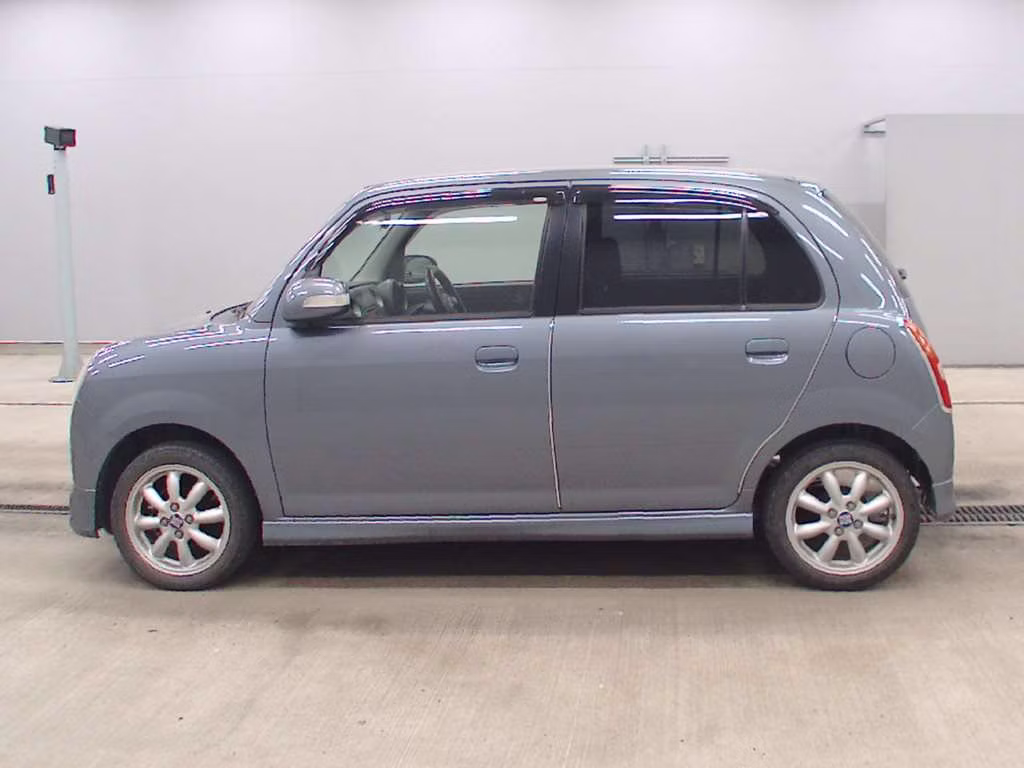 DAIHATSU MIRA GINO