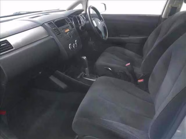 NISSAN TIIDA LATIO
