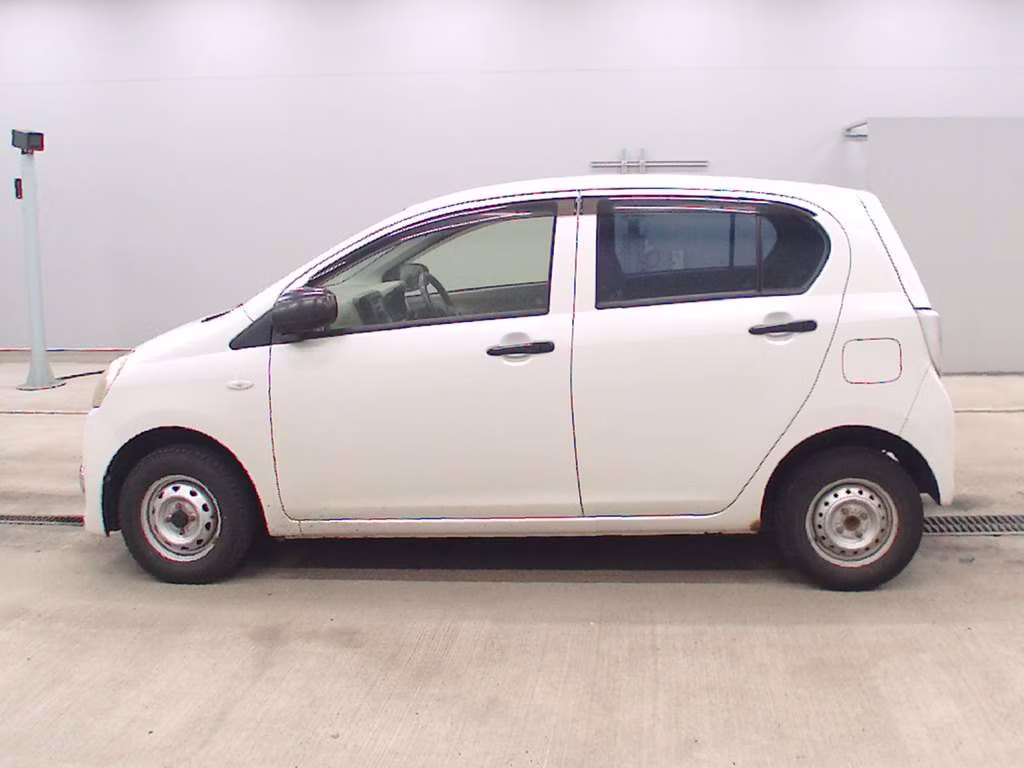 TOYOTA PIXIS EPOCH