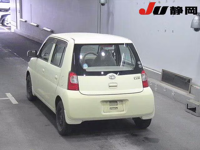 DAIHATSU ESSE