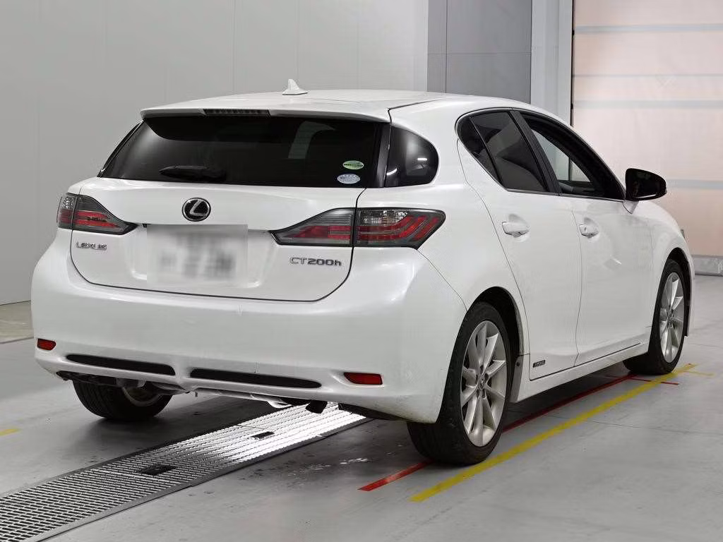 LEXUS CT200H