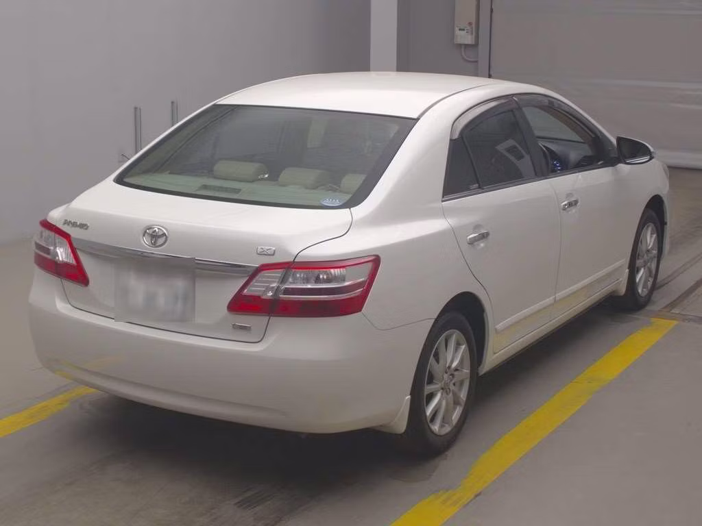 TOYOTA PREMIO