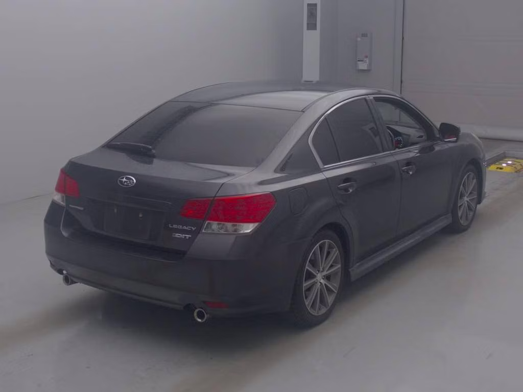 SUBARU LEGACY B4
