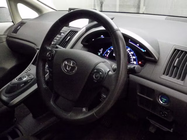 TOYOTA SAI