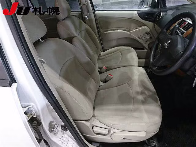 MITSUBISHI COLT PLUS
