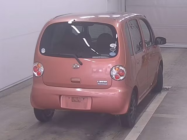 DAIHATSU MOVE LATTE