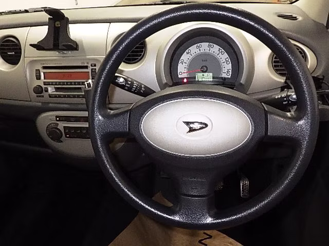 DAIHATSU MOVE LATTE