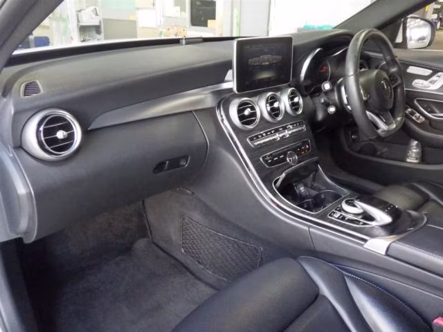 MERCEDES-BENZ C-CLASS