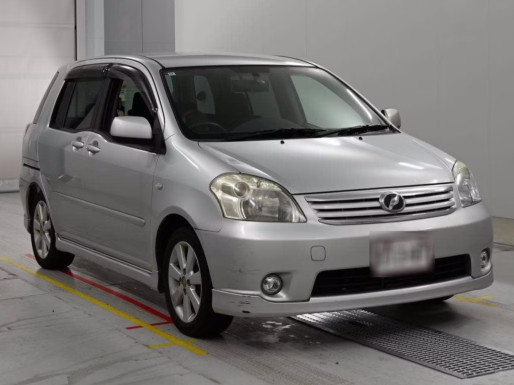 TOYOTA RAUM