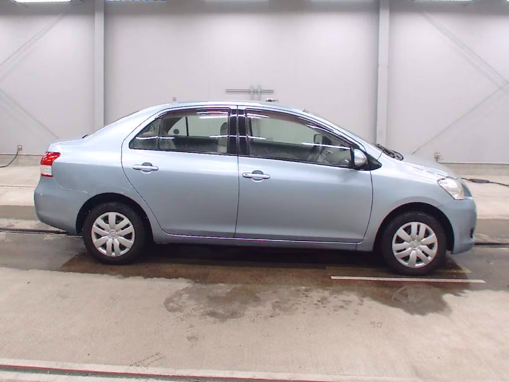 TOYOTA BELTA