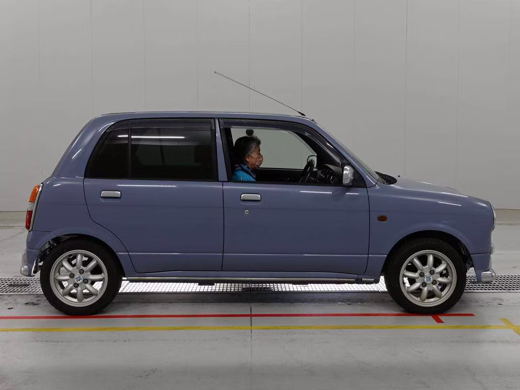 DAIHATSU MIRA GINO