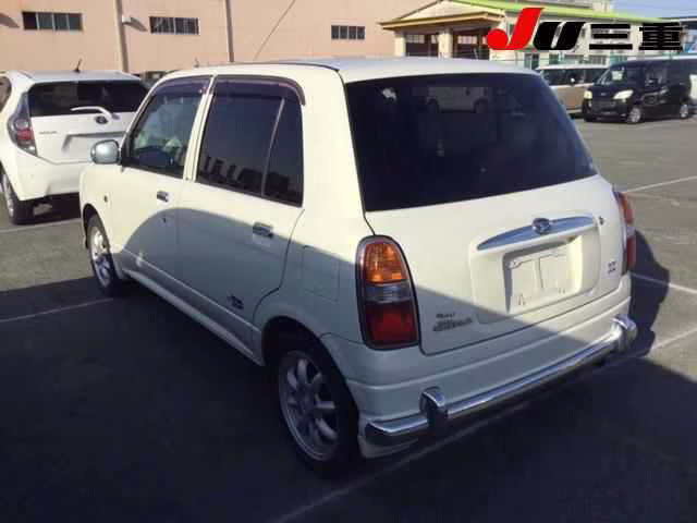 DAIHATSU MIRA GINO