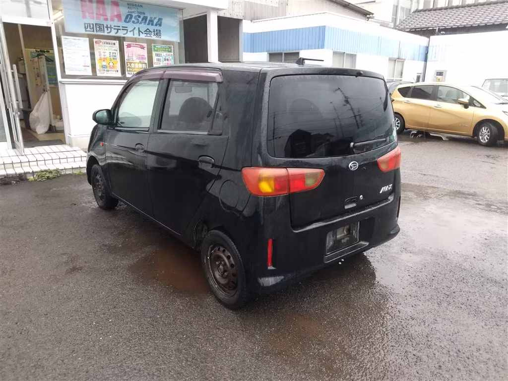 DAIHATSU MAX