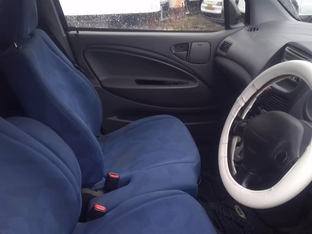 DAIHATSU MAX