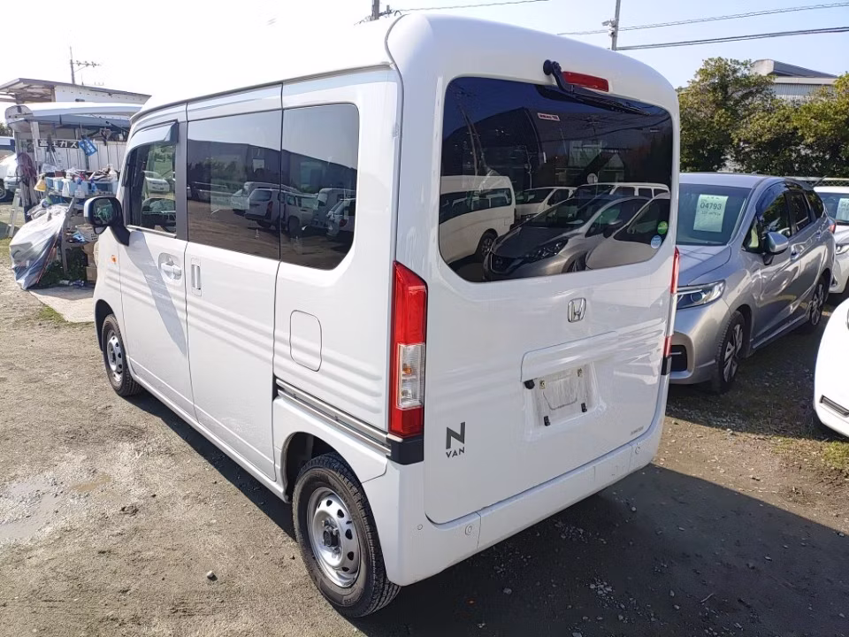 HONDA N-VAN