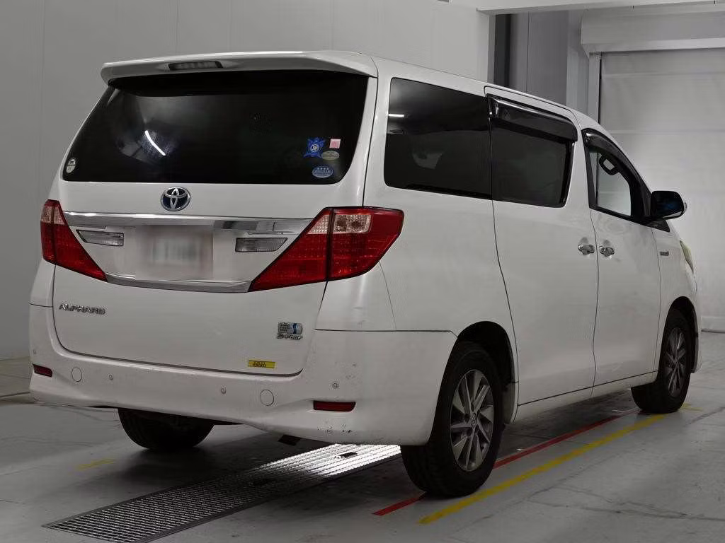 TOYOTA ALPHARD