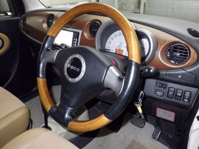 DAIHATSU MIRA GINO